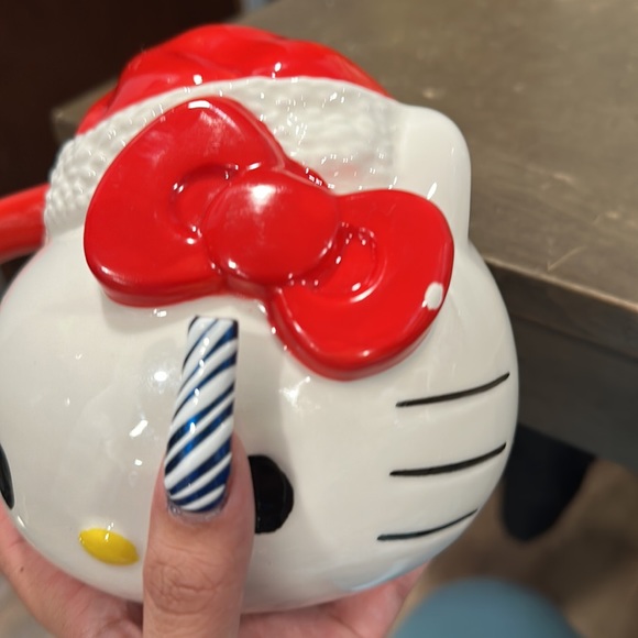 Hello kitty Santa mug - Picture 4 of 4